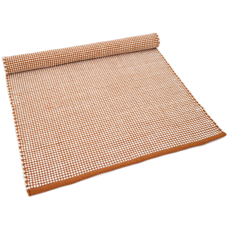 This pretty rug in natural colors will bring an authentic and soothing atmosphere to the children's room or elsewhere in the house.
