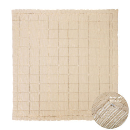 Anna is a rectangular mat available in two sizes and three colors. This one is caramel and its size is ≈ 2’ 10’’ x 3’ 3’’
