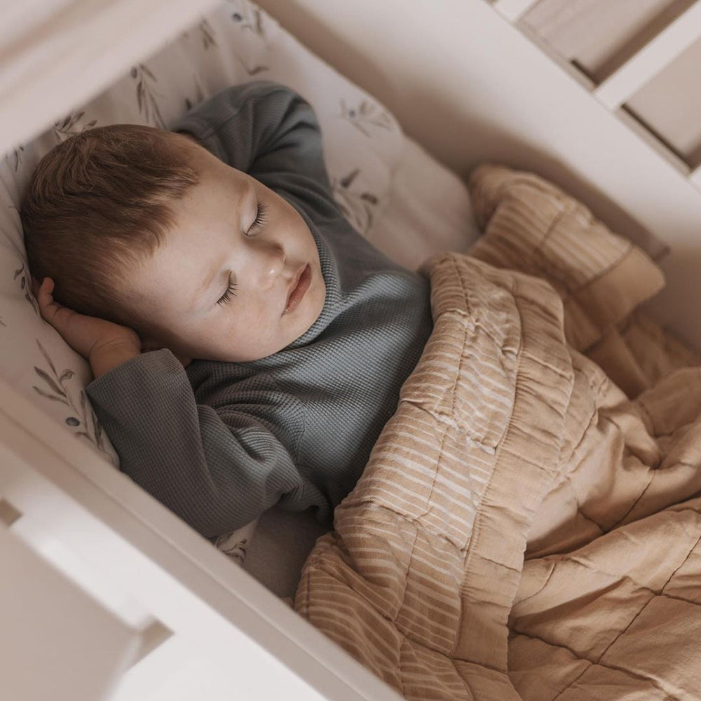Anna can be used as a blanket to keep your child warm during naps.